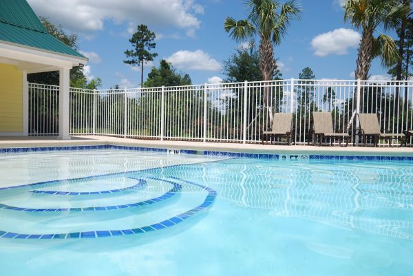 Pool Fence Repair in Summerville