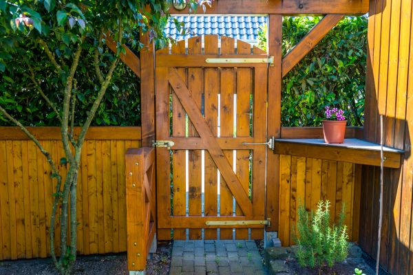 Wooden Gate Repair in Summerville