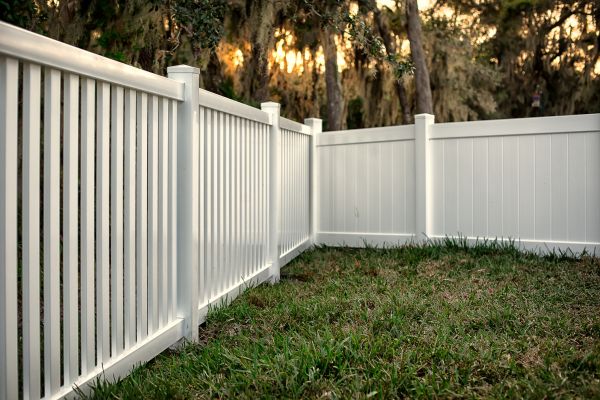 Vinyl Fence Construction in Summerville