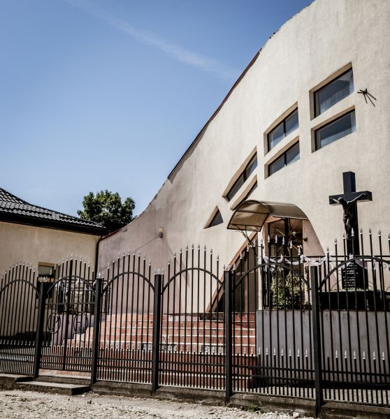 Church Fence Construction